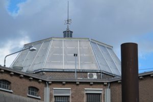 Huis van bewaring II Lichtkap centrale hal